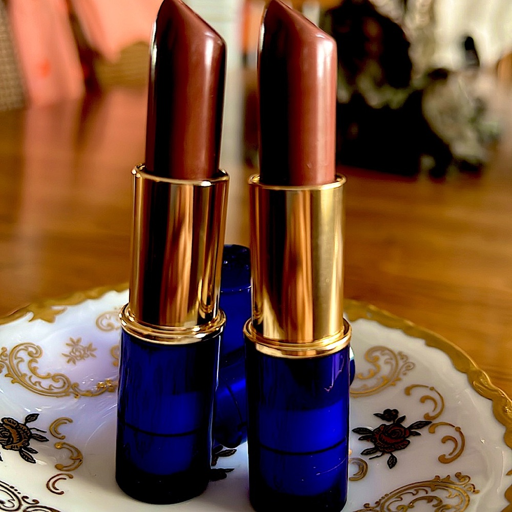 💄💄NWOTEsteeLauder FUTURIST Full TreatmentLipstick.SPF15.#22Smokey Topaz FullSize